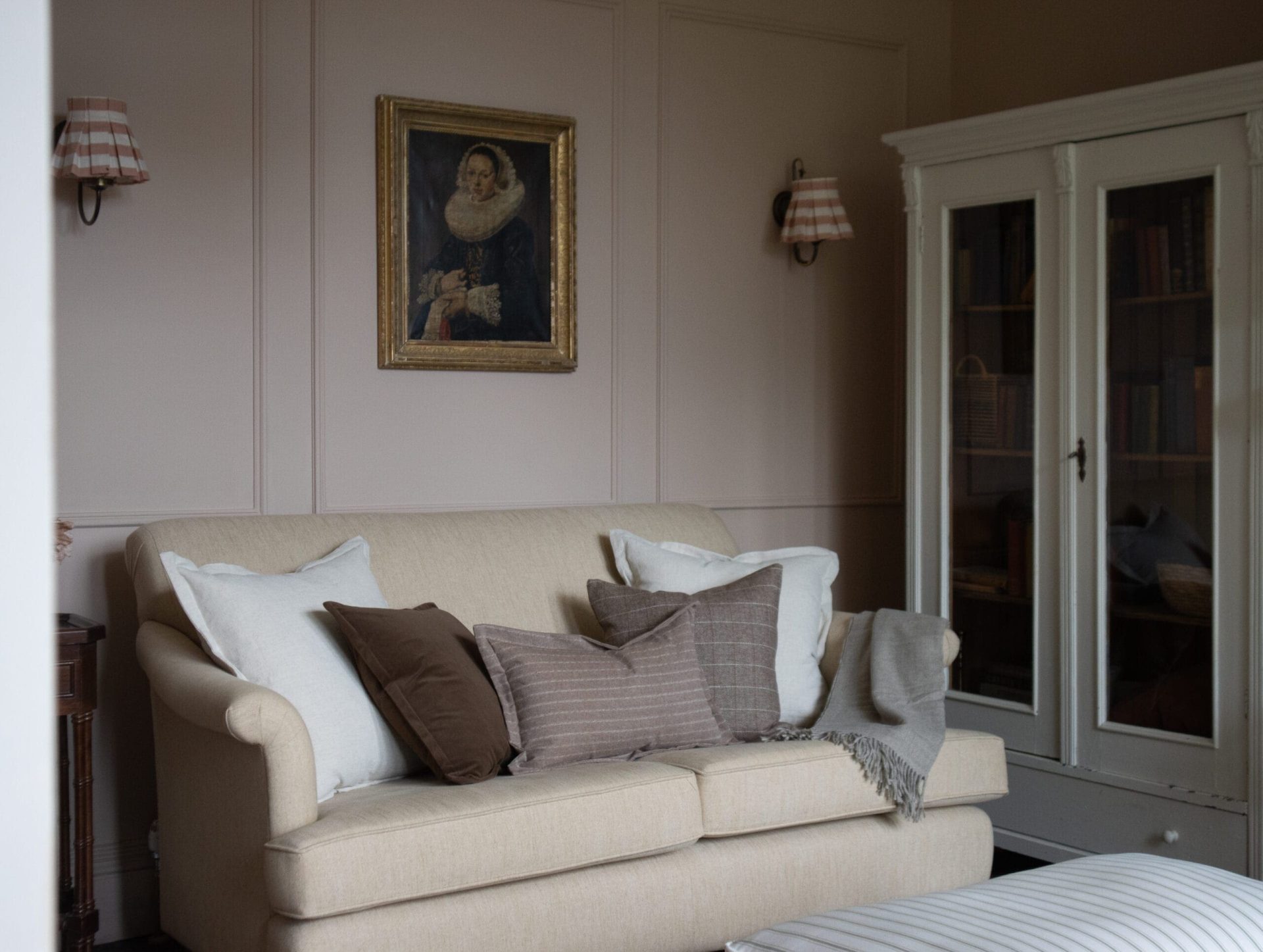 How To Choose The Right Cushions For Your Sofa