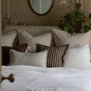 how to decorate a bed with cushions