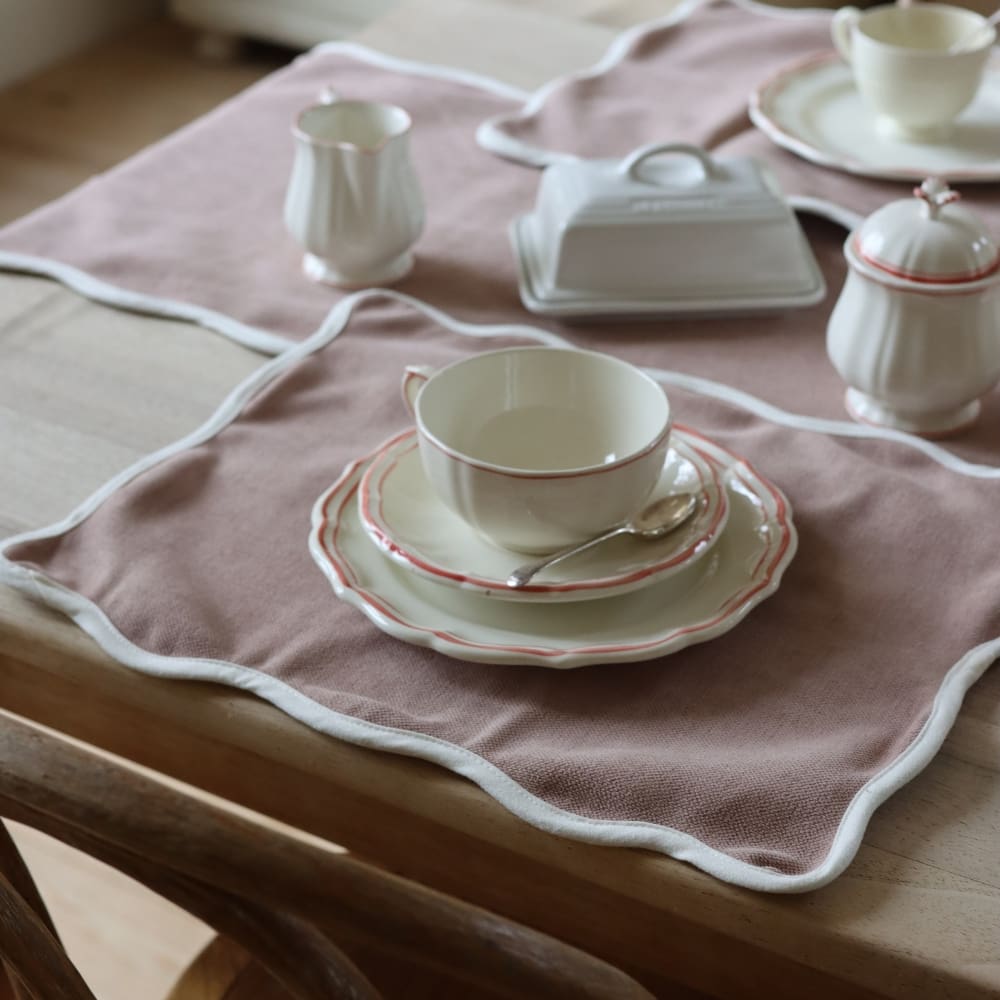 Set of Chloe Dusty Pink Scalloped Placemats