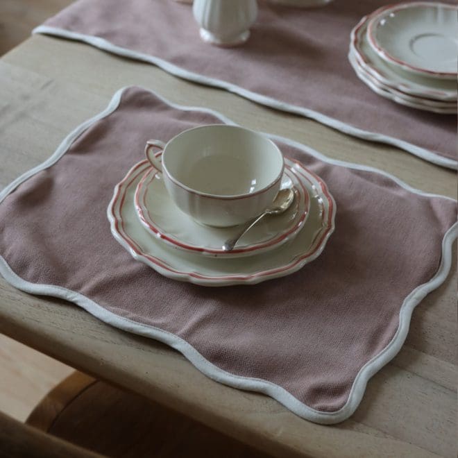 Set of Chloe Dusty Pink Scalloped Placemats