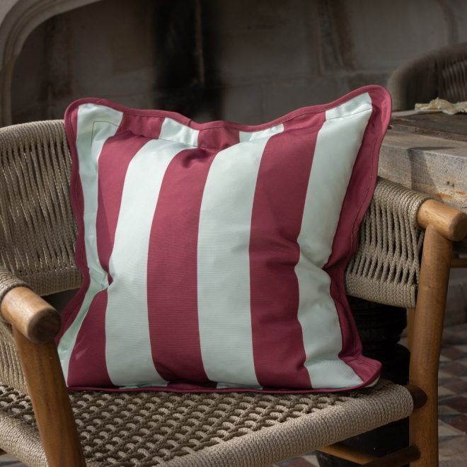 Outdoor Burgundy & Mint Scalloped Edge Cushion