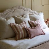 The Pink & Cream Cushion Combination